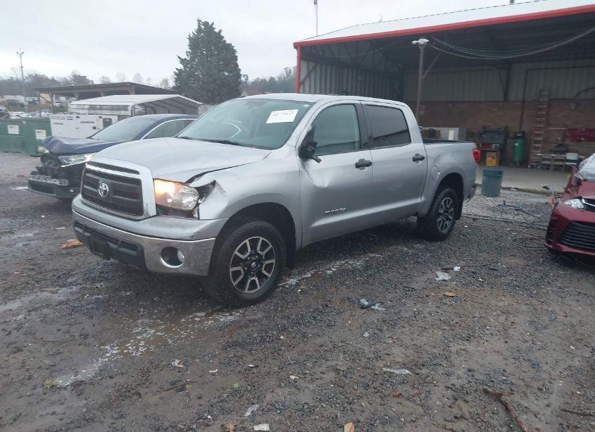 Photo 2 of 2013 Toyota Tundra GRADE 4.6L V8 (VIN 5TFDM5F15DX047847)
