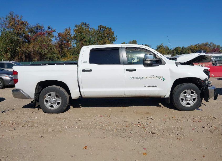 Photo 14 of 2018 Toyota Tundra SR5 4.6L V8 (VIN 5TFDM5F15JX077152)