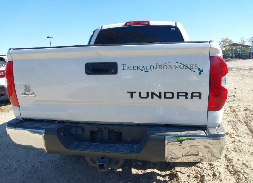 Photo 17 of 2018 Toyota Tundra SR5 4.6L V8 (VIN 5TFDM5F15JX077152)