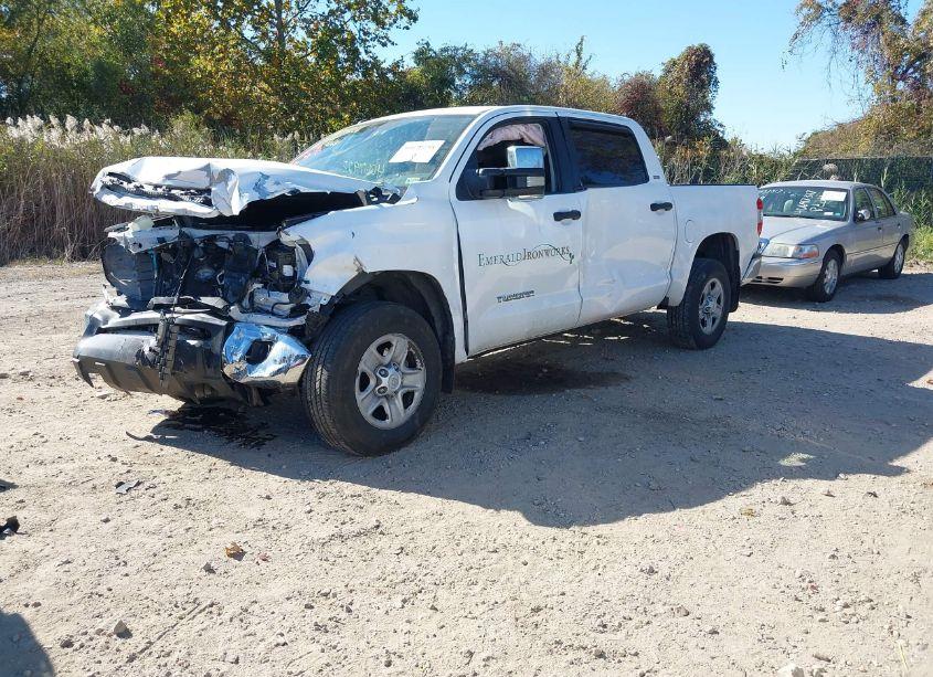 Photo 2 of 2018 Toyota Tundra SR5 4.6L V8 (VIN 5TFDM5F15JX077152)