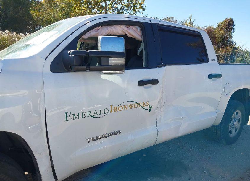 Photo 20 of 2018 Toyota Tundra SR5 4.6L V8 (VIN 5TFDM5F15JX077152)