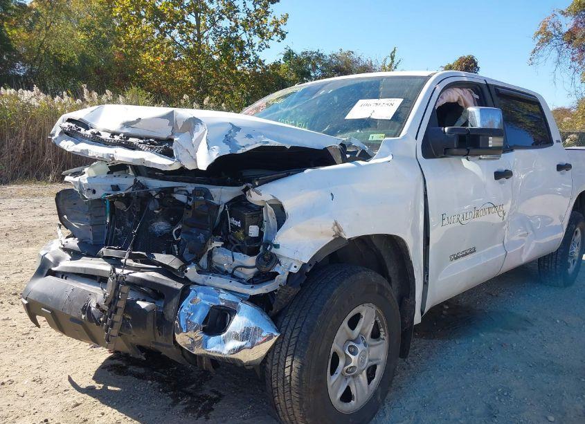 Photo 6 of 2018 Toyota Tundra SR5 4.6L V8 (VIN 5TFDM5F15JX077152)