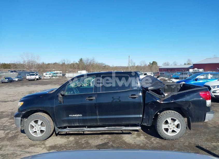 Photo 14 of 2011 Toyota Tundra GRADE 4.6L V8 (VIN 5TFDM5F18BX023877)