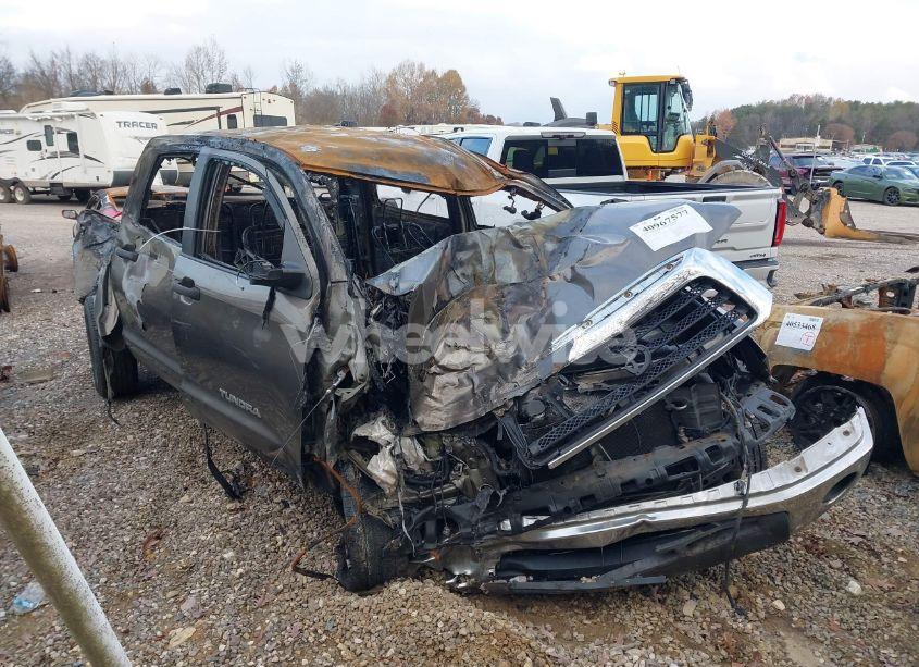 2008 Toyota Tundra BASE 4.7L V8 (VIN 5TFDT54108X011592) main photo