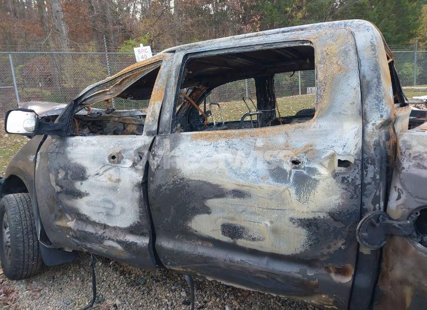 Photo 13 of 2008 Toyota Tundra BASE 4.7L V8 (VIN 5TFDT54108X011592)