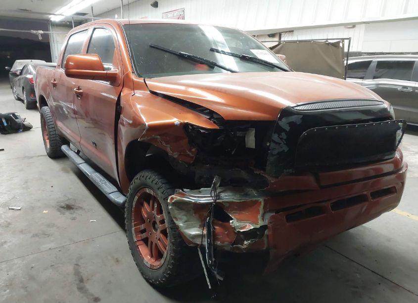 2008 Toyota Tundra SR5 5.7L V8 (VIN 5TFDV54168X038239) main photo