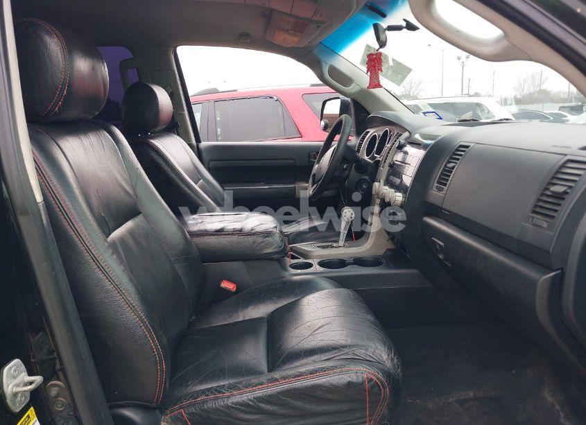 Photo 5 of 2008 Toyota Tundra SR5 5.7L V8 (VIN 5TFDV54178X074988)