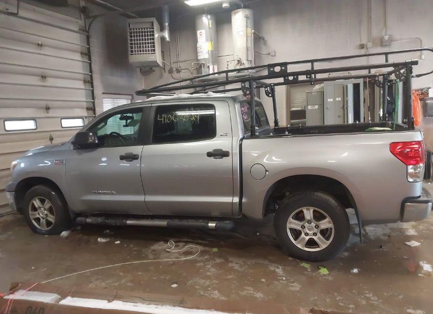 Photo 14 of 2009 Toyota Tundra SR5 5.7L V8 (VIN 5TFDW54119X090814)
