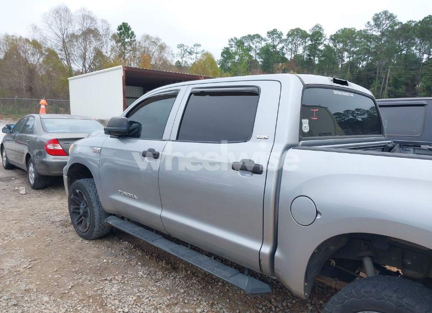 Photo 14 of 2009 Toyota Tundra SR5 5.7L V8 (VIN 5TFDW54199X092892)