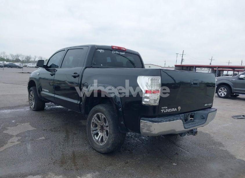Photo 3 of 2011 Toyota Tundra GRADE 5.7L V8 (VIN 5TFDW5F10BX166901)