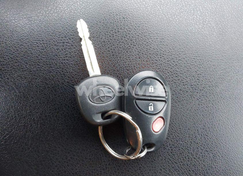 Photo 11 of 2011 Toyota Tundra GRADE 5.7L V8 (VIN 5TFDW5F10BX180538)