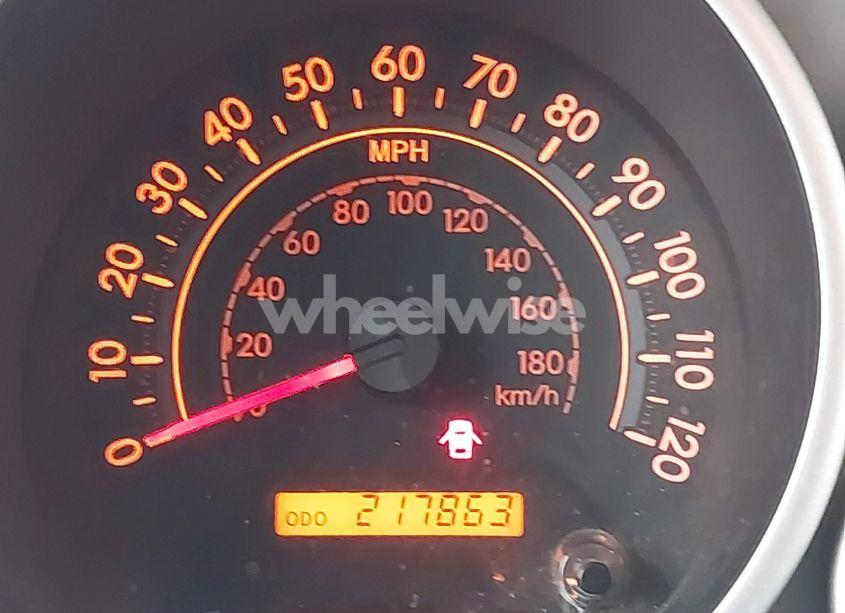 Photo 15 of 2011 Toyota Tundra GRADE 5.7L V8 (VIN 5TFDW5F10BX180538)