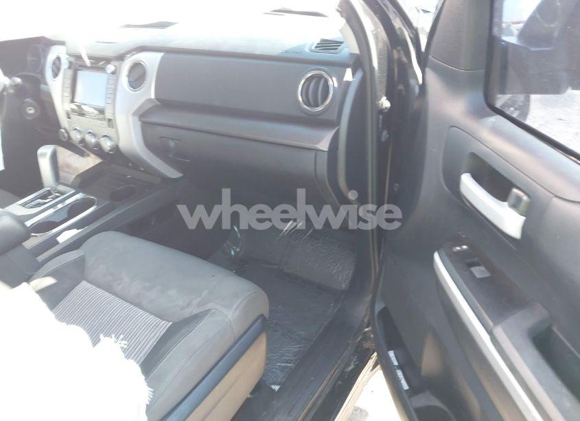 Photo 5 of 2014 Toyota Tundra SR5 5.7L V8 (VIN 5TFDW5F10EX409336)