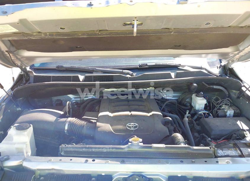 Photo 10 of 2016 Toyota Tundra SR5 5.7L V8 (VIN 5TFDW5F10GX551527)