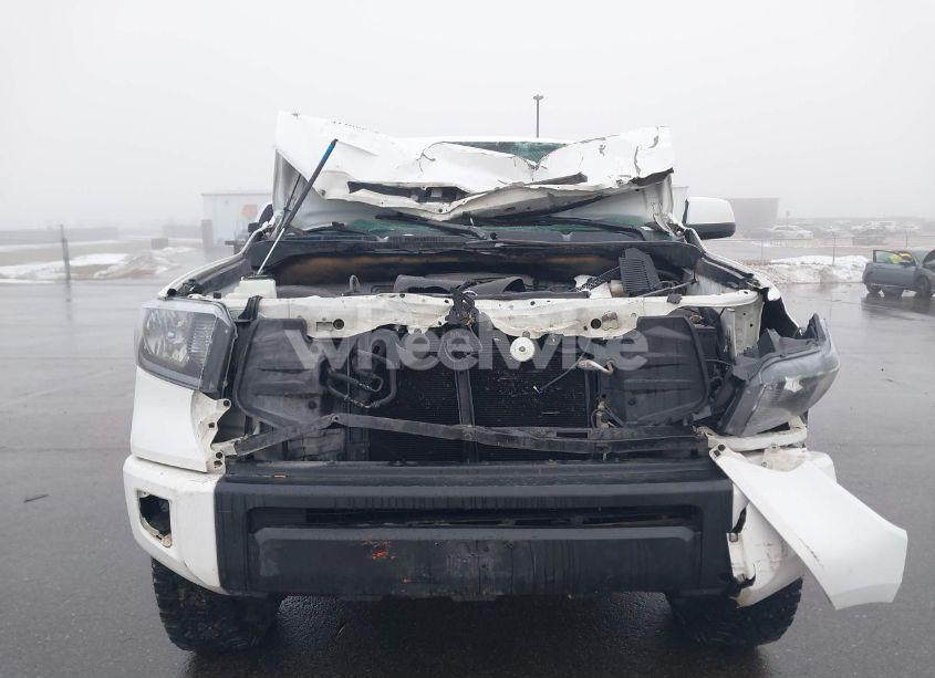 Photo 12 of 2016 Toyota Tundra TRD PRO 5.7L V8 (VIN 5TFDW5F10GX555402)