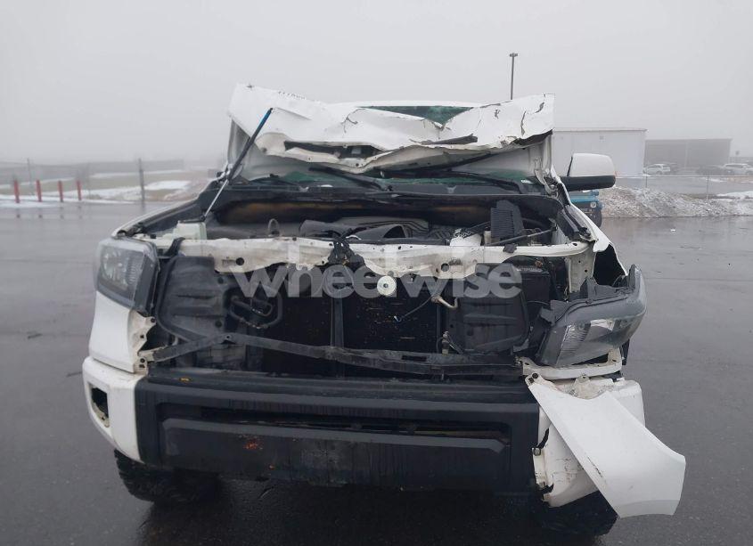 Photo 6 of 2016 Toyota Tundra TRD PRO 5.7L V8 (VIN 5TFDW5F10GX555402)