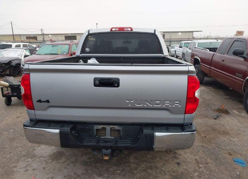 Photo 17 of 2016 Toyota Tundra SR5 5.7L V8 (VIN 5TFDW5F10GX572667)