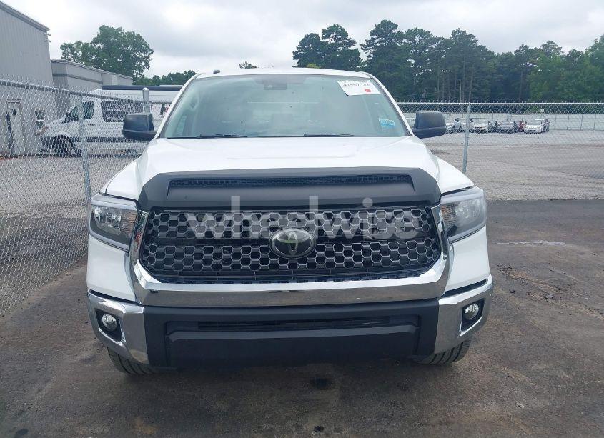 Photo 12 of 2018 Toyota Tundra SR5 5.7L V8 (VIN 5TFDW5F10JX751007)