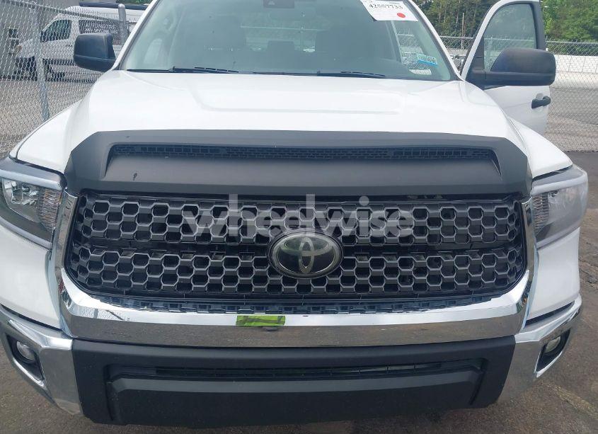 Photo 6 of 2018 Toyota Tundra SR5 5.7L V8 (VIN 5TFDW5F10JX751007)