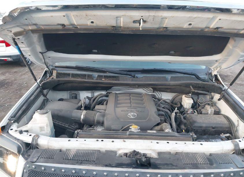 Photo 10 of 2016 Toyota Tundra SR5 5.7L V8 (VIN 5TFDW5F11GX504278)