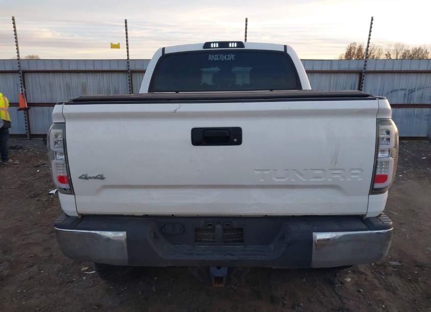 Photo 15 of 2016 Toyota Tundra SR5 5.7L V8 (VIN 5TFDW5F11GX504278)