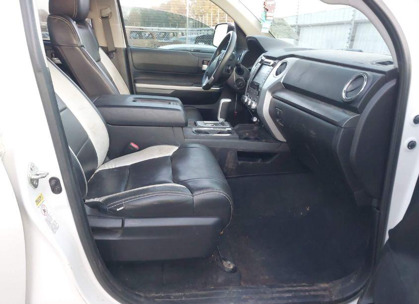 Photo 5 of 2016 Toyota Tundra SR5 5.7L V8 (VIN 5TFDW5F11GX504278)