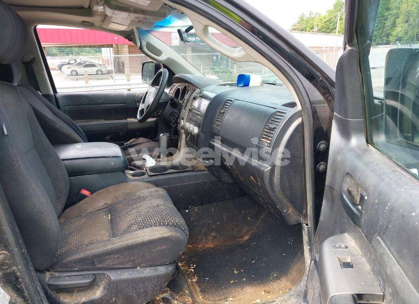 Photo 5 of 2010 Toyota Tundra GRADE 5.7L V8 (VIN 5TFDW5F12AX129623)