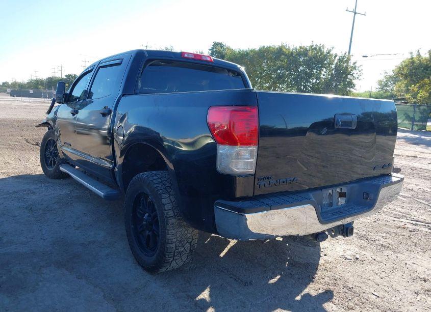 Photo 3 of 2011 Toyota Tundra GRADE 5.7L V8 (VIN 5TFDW5F12BX181951)