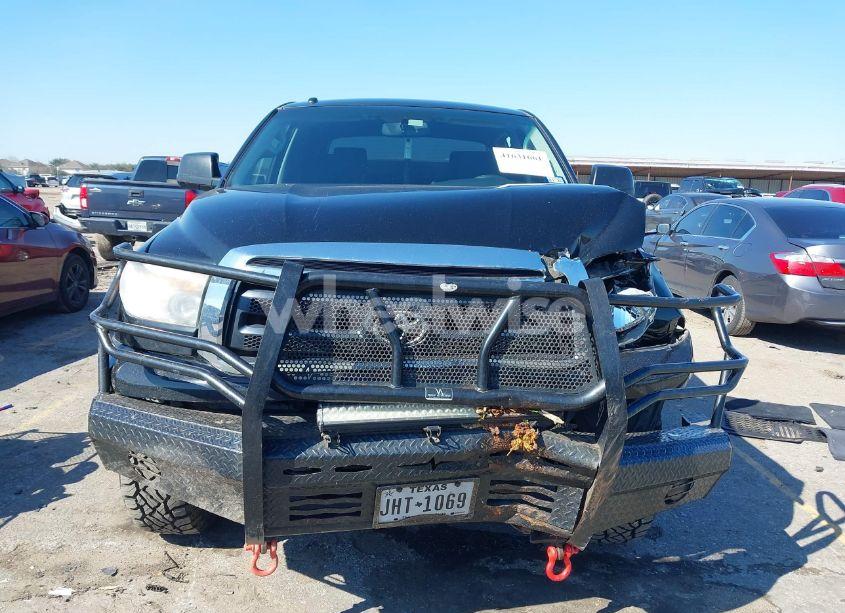 Photo 13 of 2013 Toyota Tundra GRADE 5.7L V8 (VIN 5TFDW5F12DX309382)