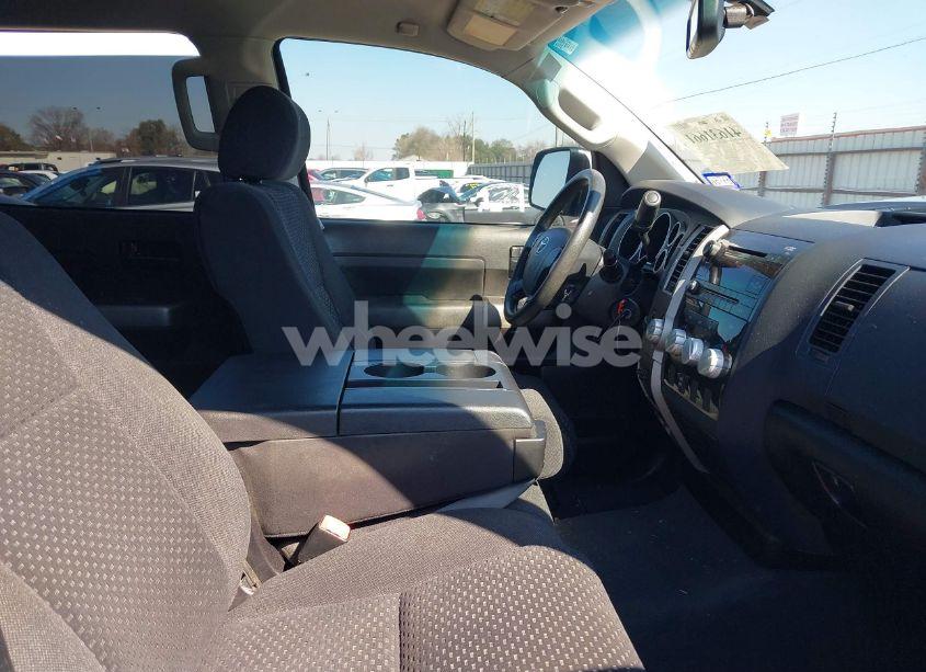 Photo 5 of 2013 Toyota Tundra GRADE 5.7L V8 (VIN 5TFDW5F12DX309382)