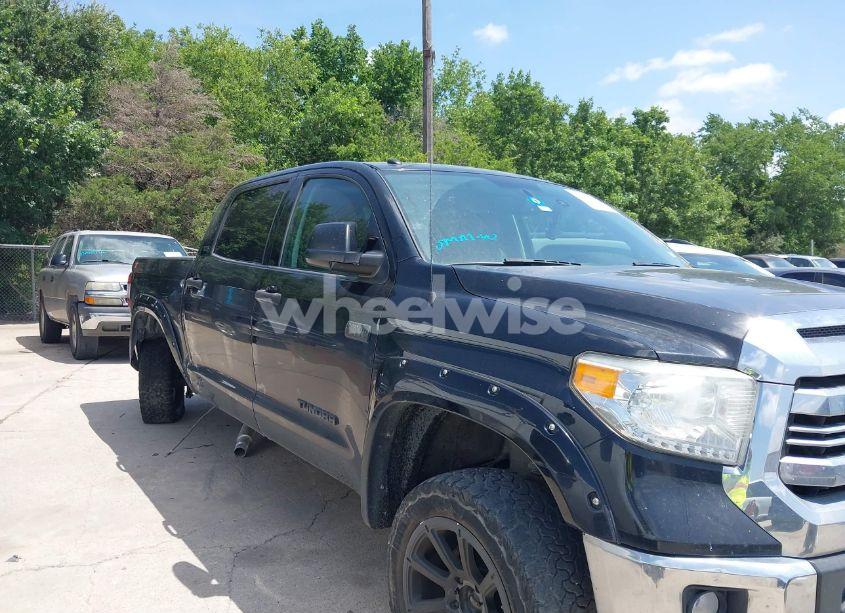 Photo 13 of 2016 Toyota Tundra SR5 5.7L V8 (VIN 5TFDW5F12GX538875)