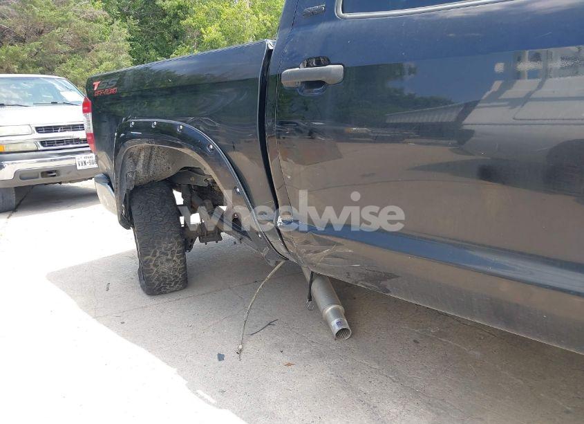 Photo 6 of 2016 Toyota Tundra SR5 5.7L V8 (VIN 5TFDW5F12GX538875)