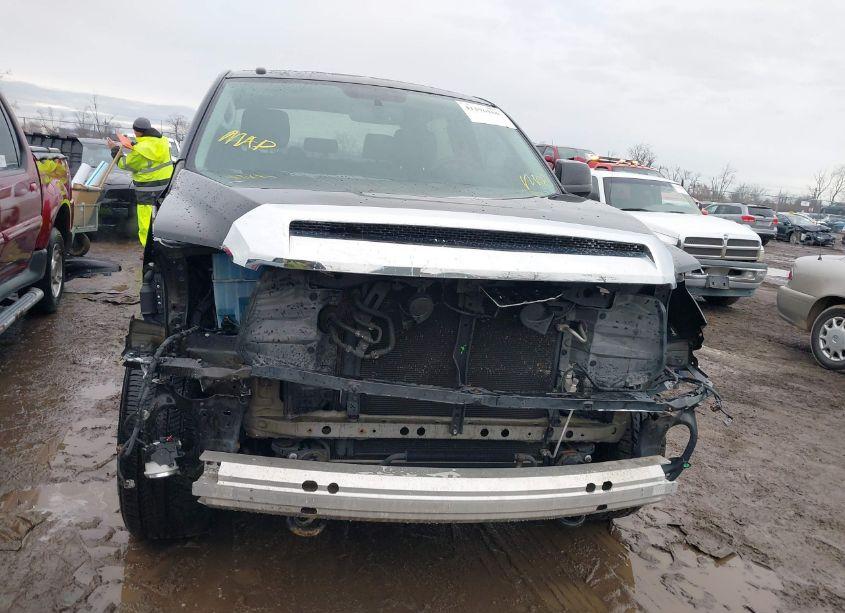 Photo 13 of 2017 Toyota Tundra SR5 5.7L V8 (VIN 5TFDW5F12HX607761)