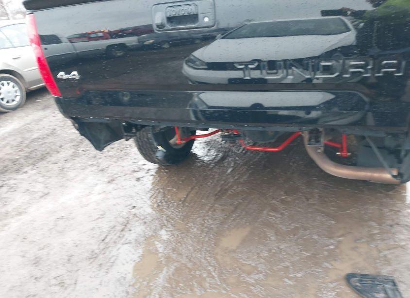 Photo 19 of 2017 Toyota Tundra SR5 5.7L V8 (VIN 5TFDW5F12HX607761)