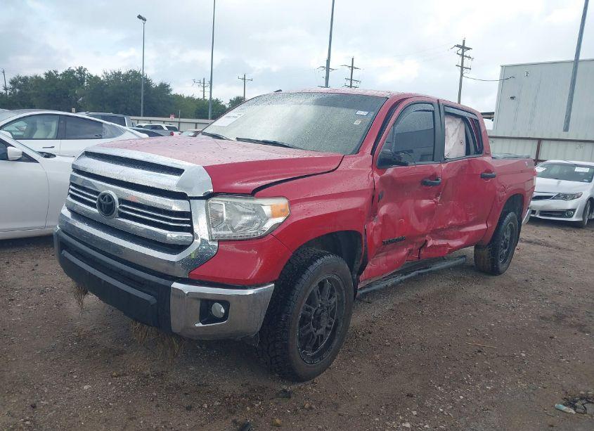 Photo 2 of 2017 Toyota Tundra SR5 5.7L V8 (VIN 5TFDW5F12HX620154)