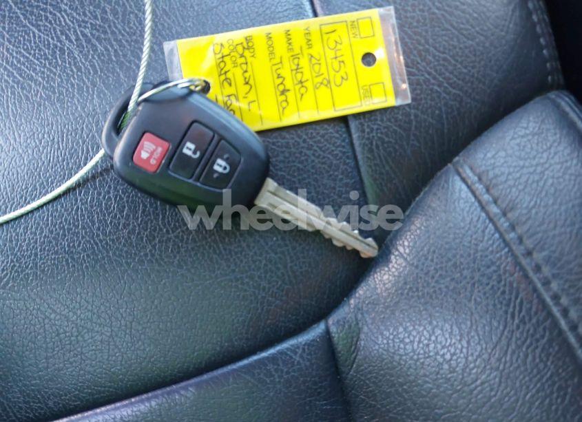 Photo 11 of 2018 Toyota Tundra SR5 5.7L V8 (VIN 5TFDW5F12JX677931)