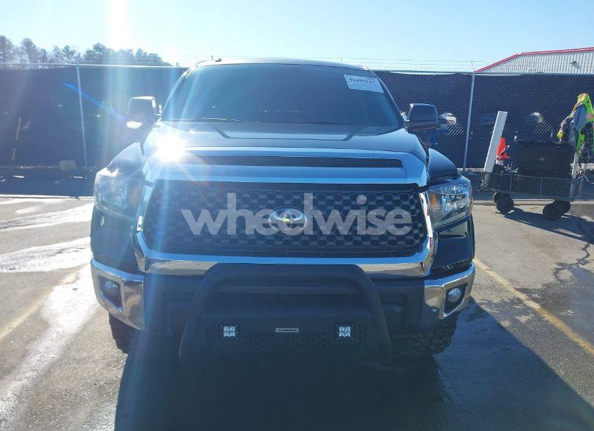 Photo 12 of 2018 Toyota Tundra SR5 5.7L V8 (VIN 5TFDW5F12JX677931)