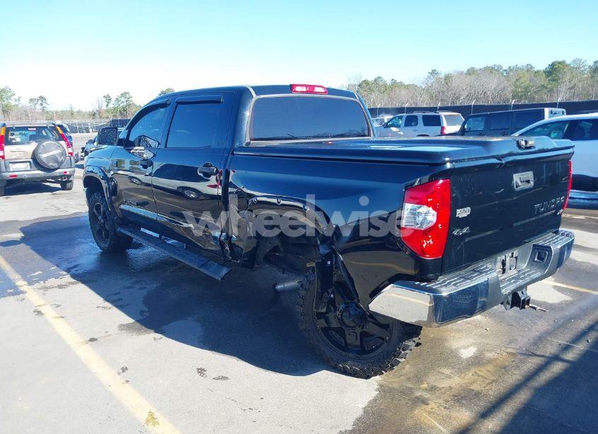 Photo 3 of 2018 Toyota Tundra SR5 5.7L V8 (VIN 5TFDW5F12JX677931)