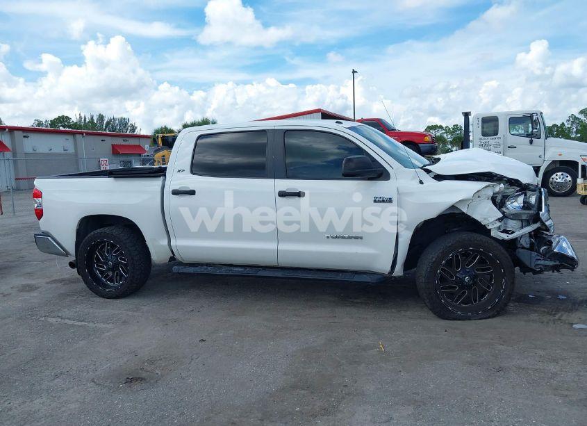 Photo 12 of 2018 Toyota Tundra SR5 5.7L V8 (VIN 5TFDW5F12JX693711)