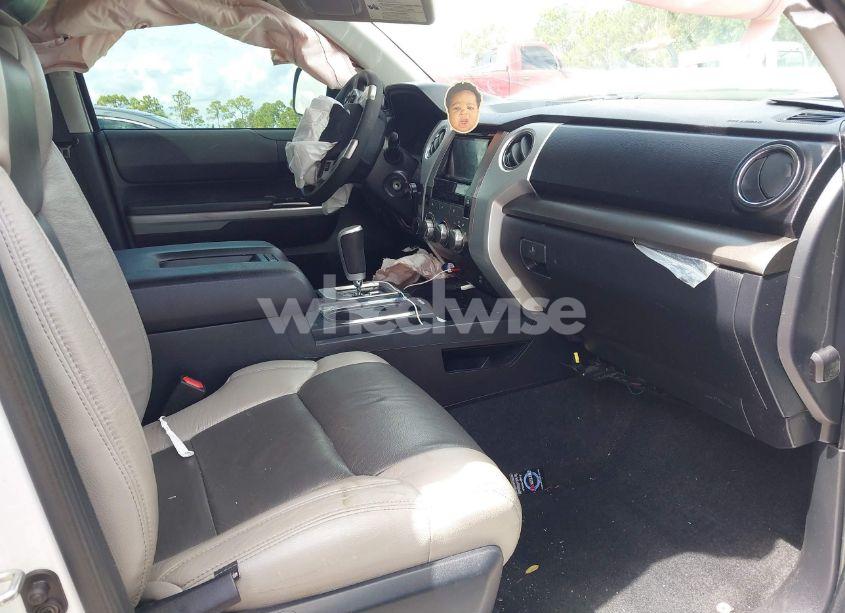 Photo 5 of 2018 Toyota Tundra SR5 5.7L V8 (VIN 5TFDW5F12JX693711)