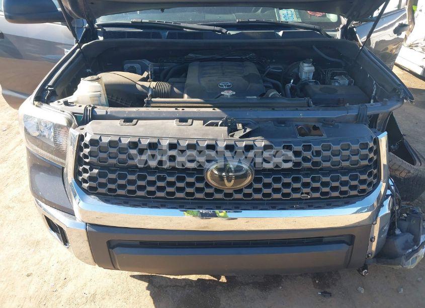 Photo 10 of 2018 Toyota Tundra SR5 5.7L V8 (VIN 5TFDW5F12JX770657)