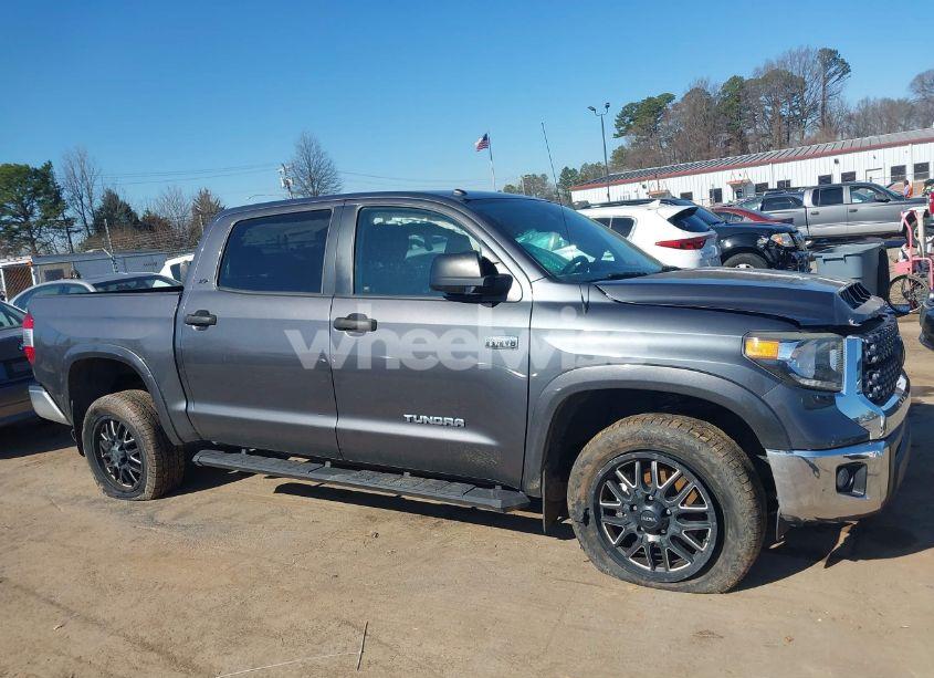 Photo 13 of 2018 Toyota Tundra SR5 5.7L V8 (VIN 5TFDW5F12JX770657)