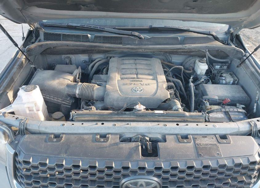 Photo 10 of 2019 Toyota Tundra SR5 5.7L V8 (VIN 5TFDW5F12KX850140)