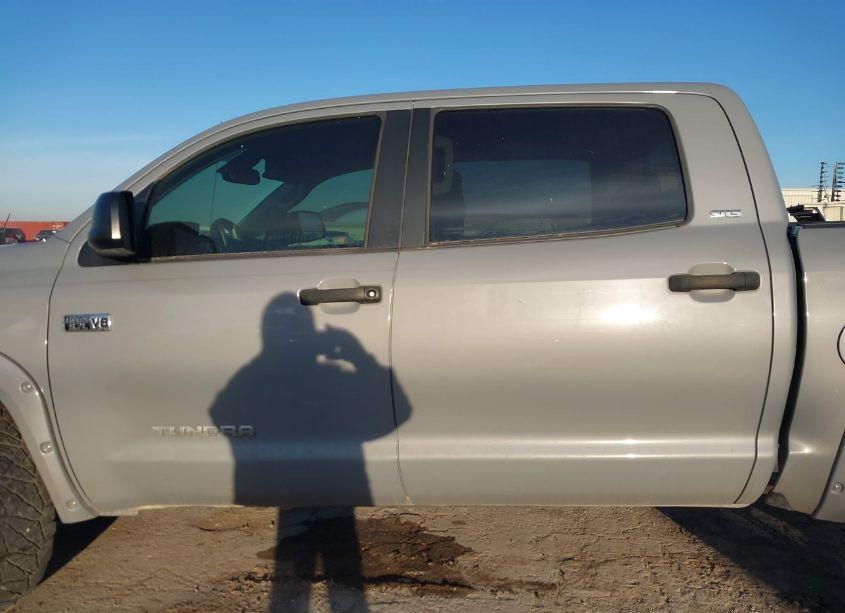 Photo 14 of 2019 Toyota Tundra SR5 5.7L V8 (VIN 5TFDW5F12KX850140)