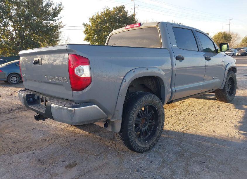 Photo 4 of 2019 Toyota Tundra SR5 5.7L V8 (VIN 5TFDW5F12KX850140)