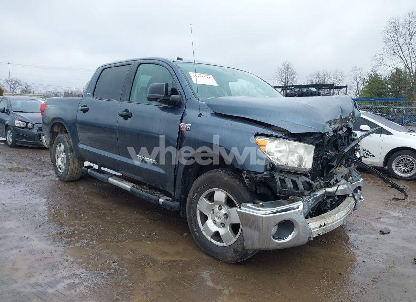 2010 Toyota Tundra GRADE 5.7L V8 (VIN 5TFDW5F13AX155535) main photo