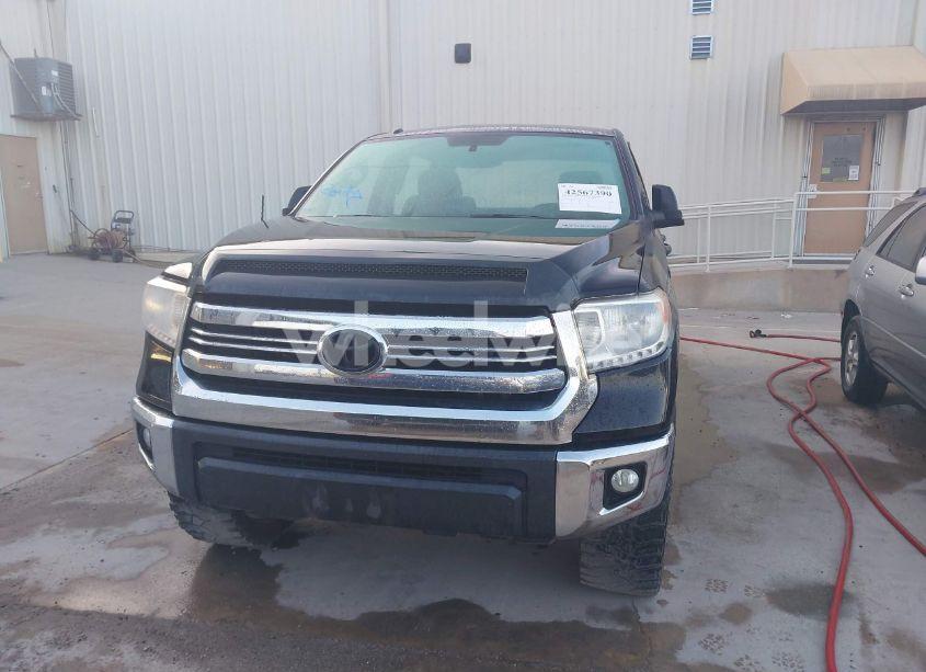 Photo 12 of 2016 Toyota Tundra SR5 5.7L V8/TRD PRO 5.7L V8 (VIN 5TFDW5F13GX524645)