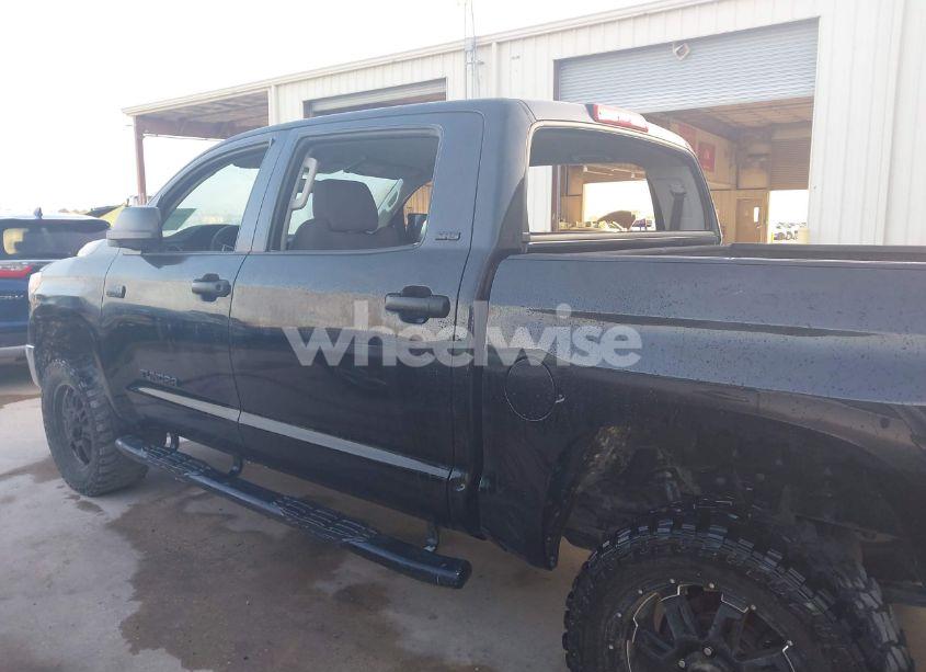 Photo 14 of 2016 Toyota Tundra SR5 5.7L V8/TRD PRO 5.7L V8 (VIN 5TFDW5F13GX524645)