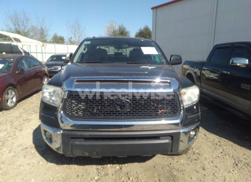 Photo 11 of 2017 Toyota Tundra SR5 5.7L V8 (VIN 5TFDW5F13HX651610)