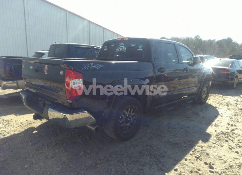 Photo 4 of 2017 Toyota Tundra SR5 5.7L V8 (VIN 5TFDW5F13HX651610)